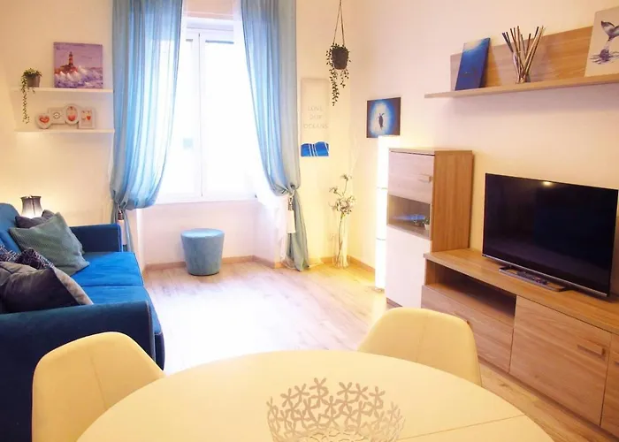Blue House Termini-colosseo Apartment *